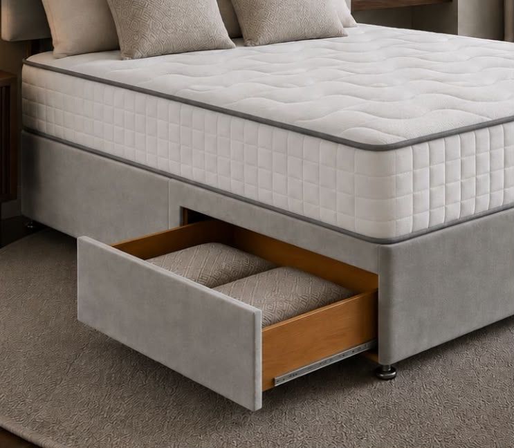 Skye Bed Set